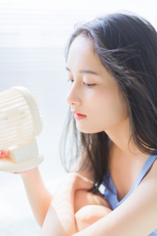 孕妇趟开大BB
